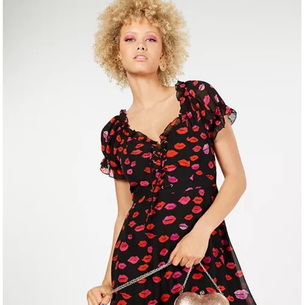 Betsey Johnson Flirty Black “KISS” 💋💋Dress with Pink and Red Lip Prints